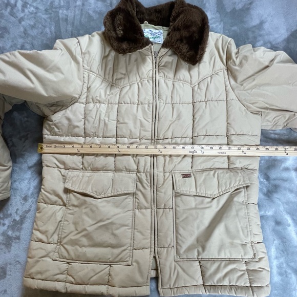 🤠✨ Vintage 70s Wrangler Western Puffer Jacket w/Faux Fur– Beige Men’s Large/XL - Picture 6 of 15